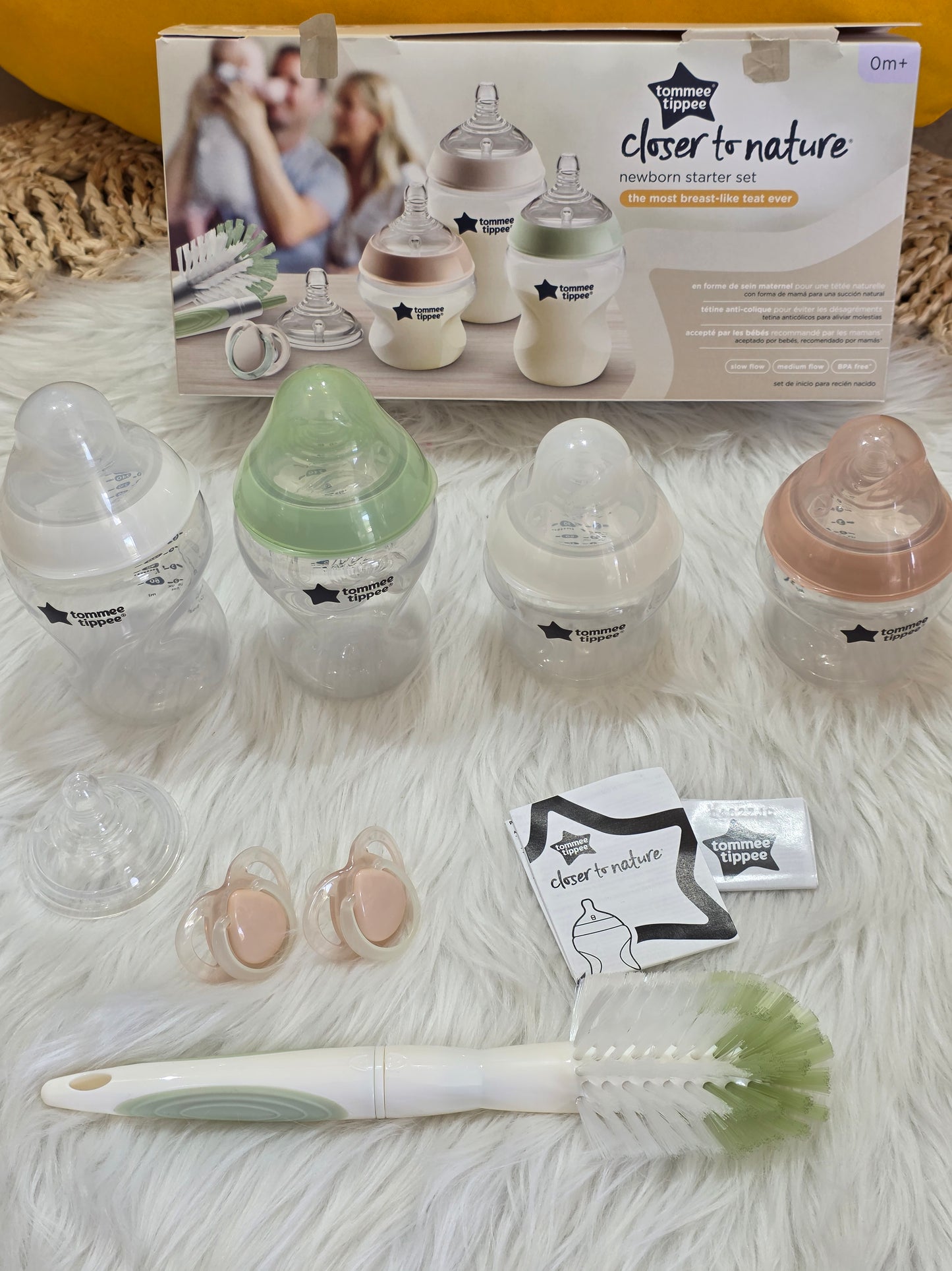 Tommee Tippee-New Born Unisex Starter Set of 7pcs