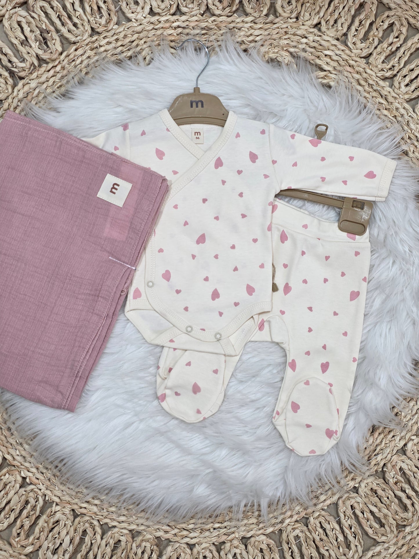 Minisse-Hearts Set of 3pcs with Blanket