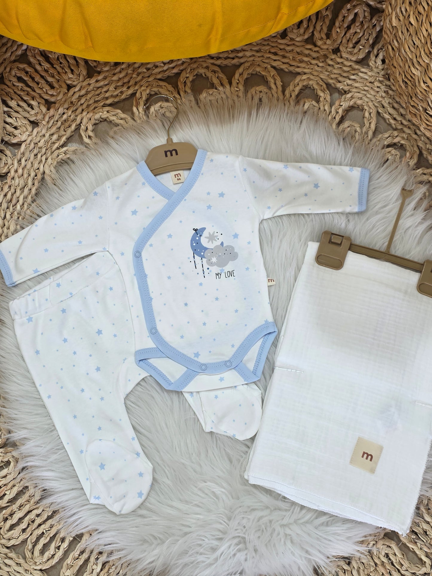 Minisse-Cotton Set of 3 Pcs with Muslin blanket