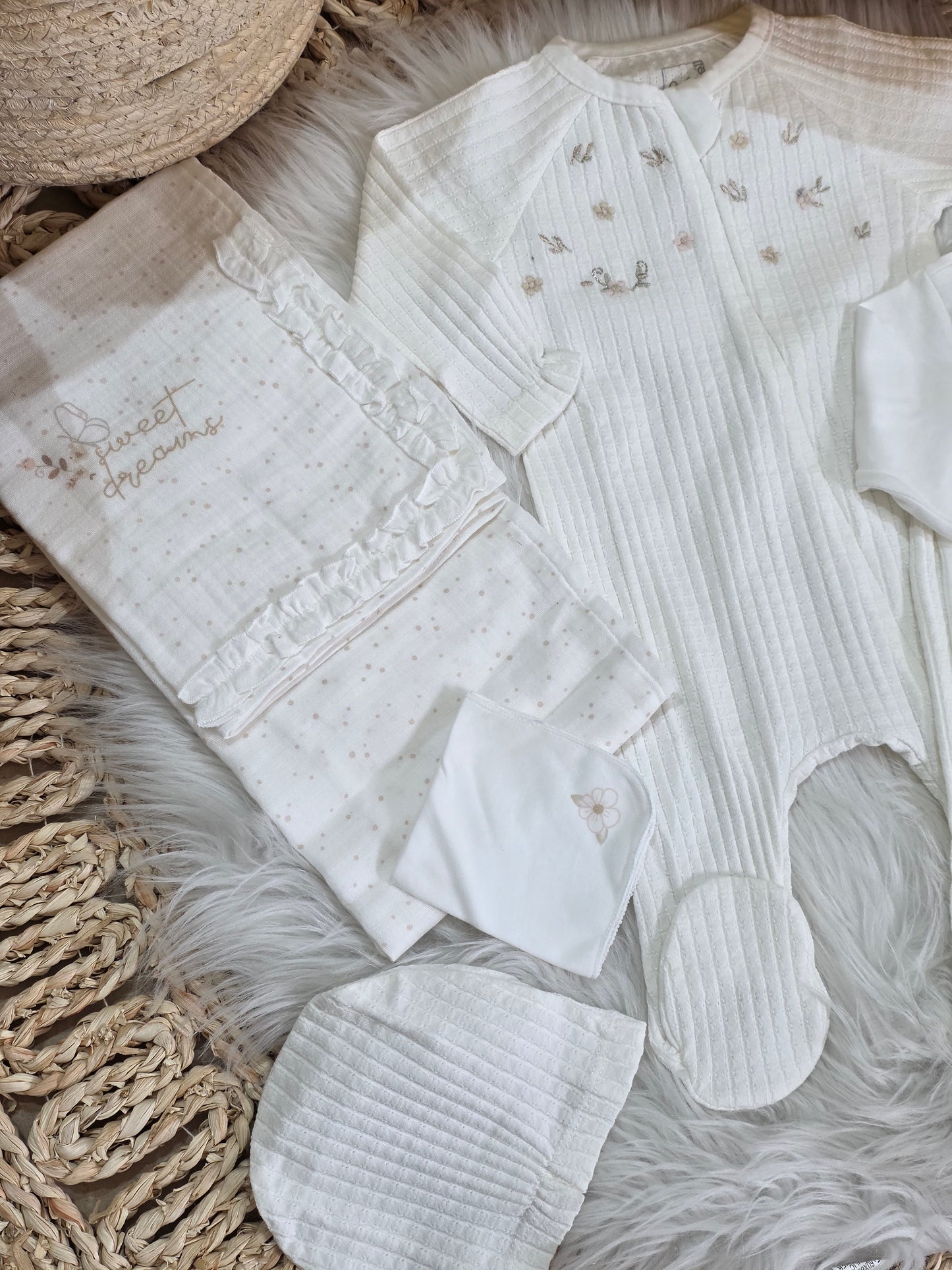 Caramell-Newborn White Floral Cotton Set of 10 Pcs