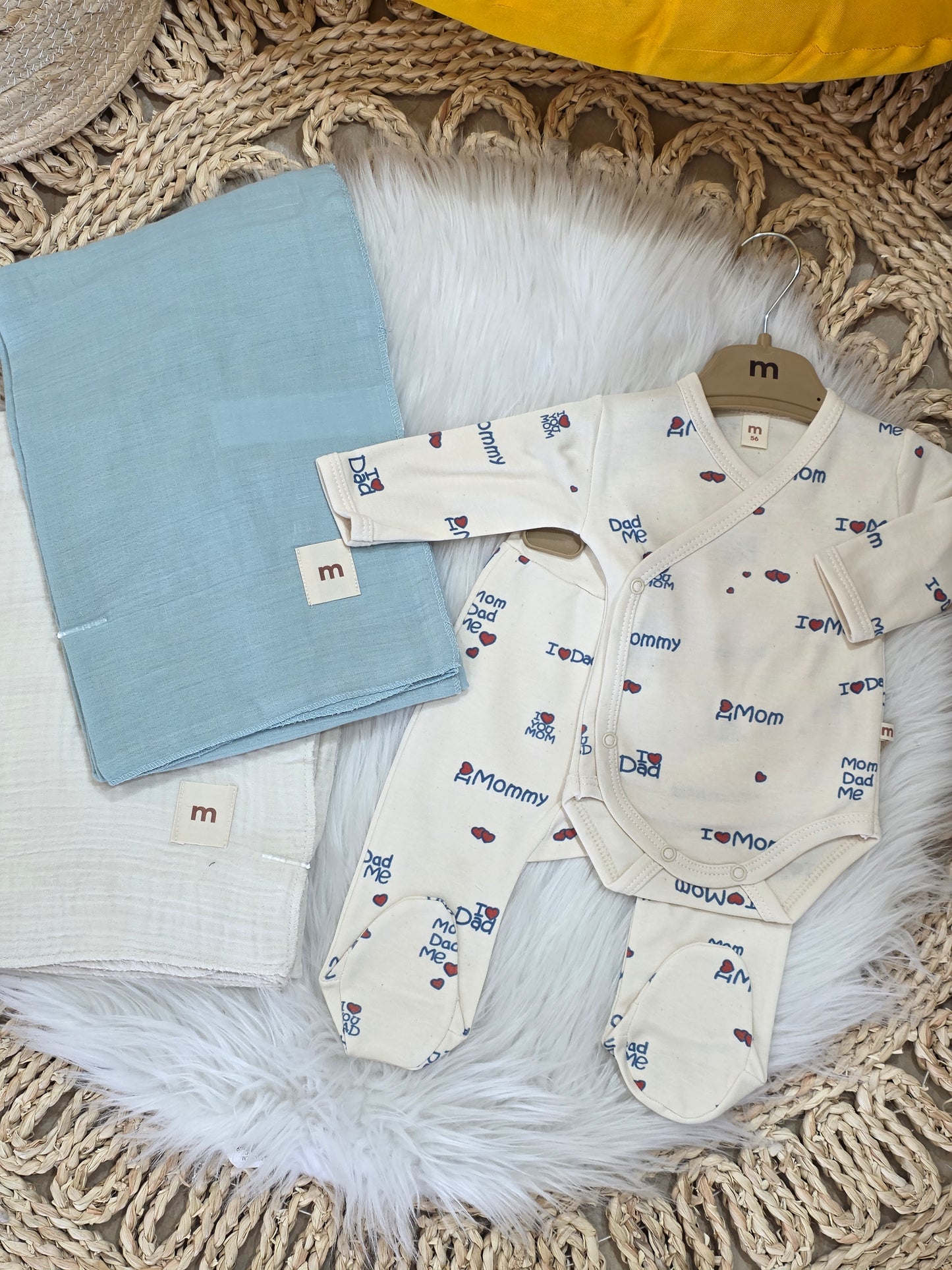 Minisse-Cotton Set of 3 Pcs with Muslin blanket