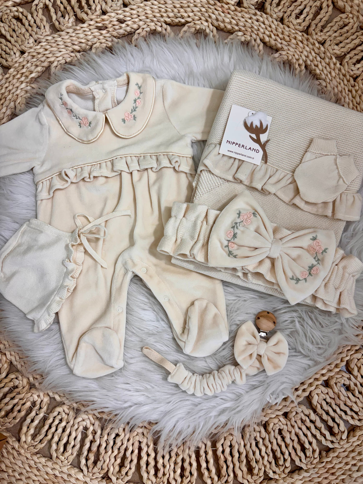 Nipperland-Knitted 5-Piece Set