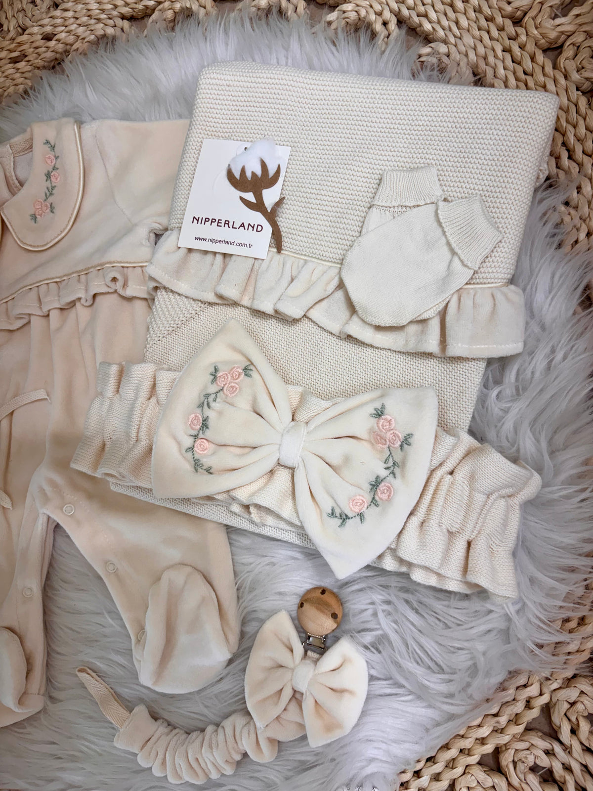 Nipperland-Knitted 5-Piece Set