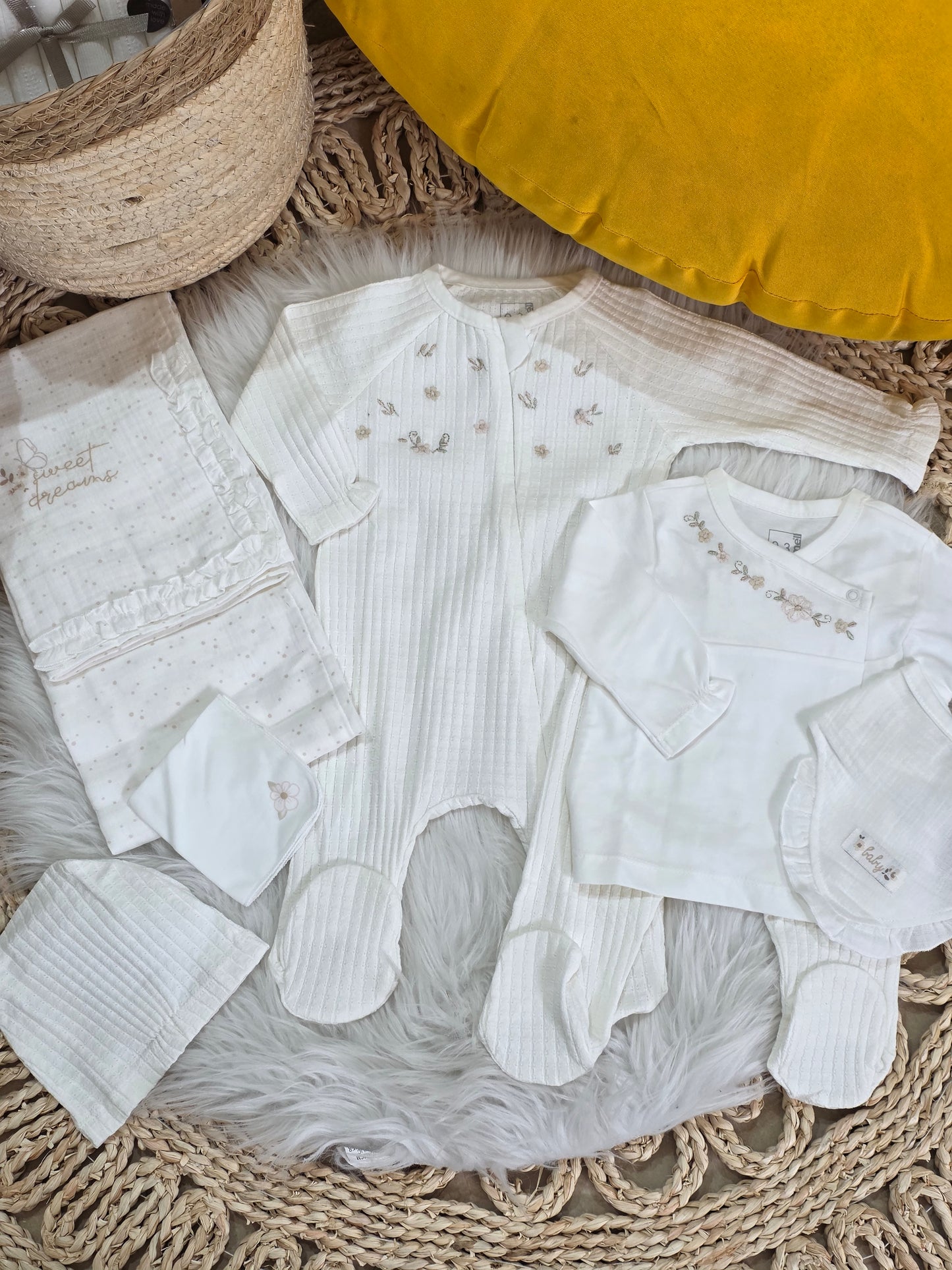 Caramell-Newborn White Floral Cotton Set of 10 Pcs