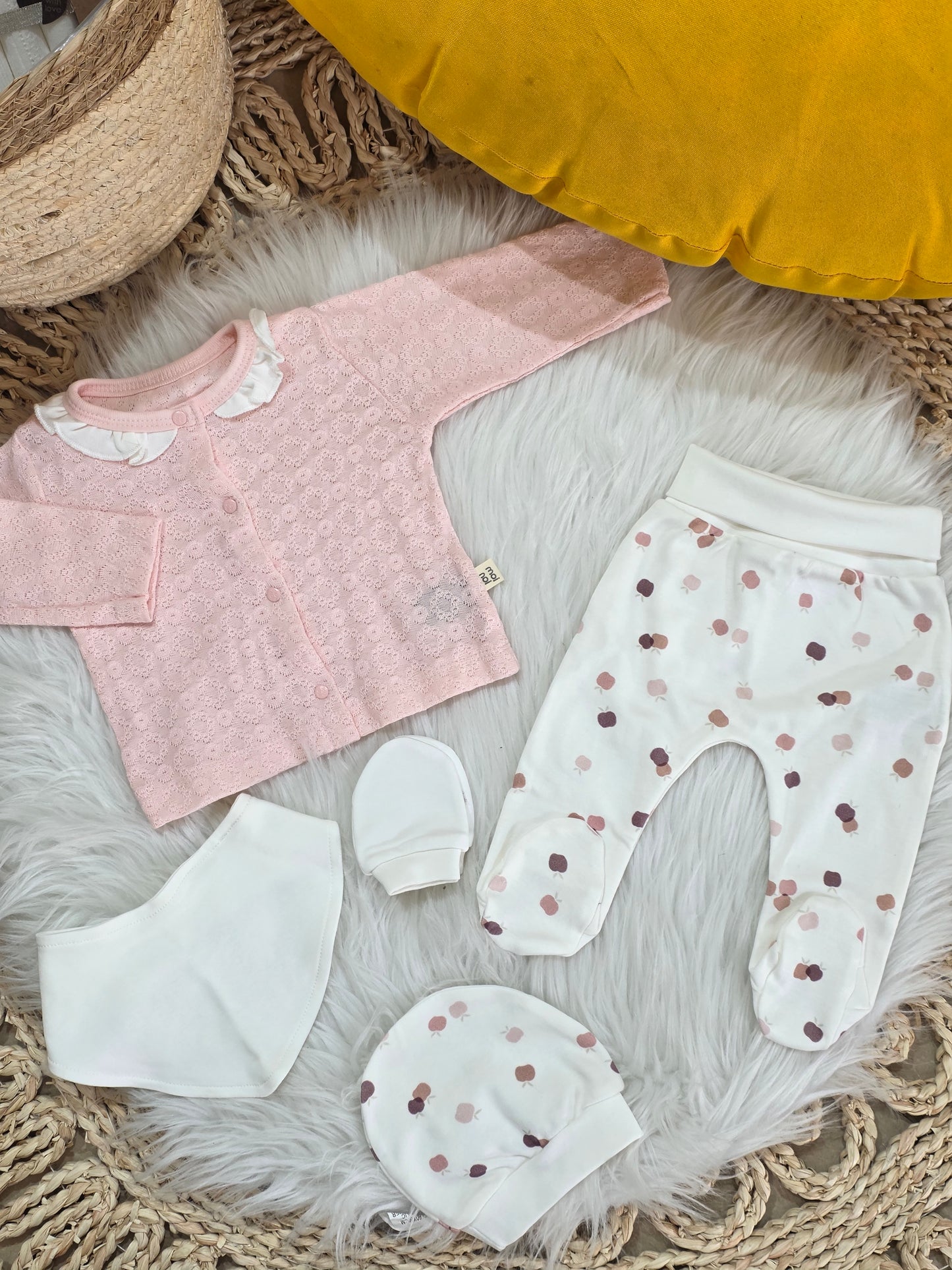 MoiNoi-Newborn Apple Cotton Set of 5 Pcs